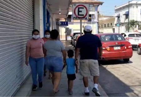 A partir de este fin de semana se reactivan los operativos y acciones sanitarias en el municipio de Tlapacoyan debido a que se registran nuevos brotes y defunciones por COVID-19, por lo que las acciones se tendrán que redoblar para que la población haga conciencia. 