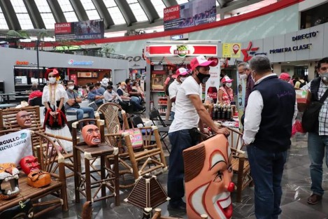 Destacada participación del municipio de Teocelo, Ver, en la  muestra cultural y artesanal  <em>Orgullo Veracruzano</em> en la Terminal de Autobuses de Pasajeros de Oriente (TAPO) en la Ciudad de México.