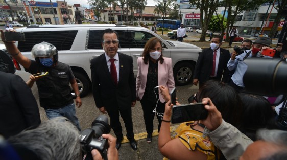En representación del Presidente de la República, la Secretaria de Energía, Rocío Nahle, acudió al II Informe de Resultados del Gobernador de Veracruz, Cuitláhuac García Jiménez..