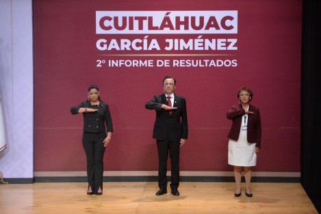 Acompañado por la presidenta del Poder Judicial, Isabel Romero; la del Congreso local, Adriana Linares, y ante funcionarios federales y estatales, el gobernador Cuitláhuac García rindió su II Informe de Resultados. En representación del Presidente, asistió la secretaria de Energía, Rocío Nahle. Este año, el mensaje se difundió de manera virtual.