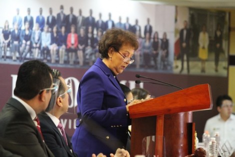 La corrupción, el nepotismo y la omisión son conductas fuera de la norma que no tienen cabida en la nueva etapa que vive el Poder Judicial, señaló Isabel Inés Romero Cruz, Magistrada Presidenta del Tribunal Superior de Justicia y del Consejo de la Judicatura del Poder Judicial de Veracruz, al presentar su Primer Informe de Actividades Virtual. 