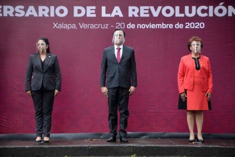 En el parque Benito Juárez de Xalapa, se llevó a cabo la Ceremonia cívica conmemorativa del CX Aniversario del Inicio de la Revolución Mexicana. Presidieron el acto el Gobernador del Estado de Veracruz, Cuitláhuac García Jiménez, así como autoridades de los Poderes Legislativo, Judicial, Militares y Navales, Fiscalía del Estado y Ayuntamiento de Xalapa. 