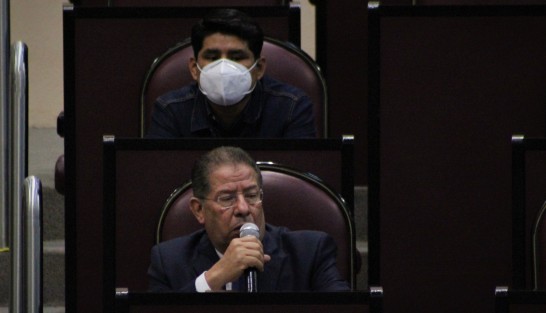 Diputados de todos los colores demuestran su irresponsabilidad durante las sesiones y comparecencias al no seguir los lineamientos sanitarios por la pandemia actual.