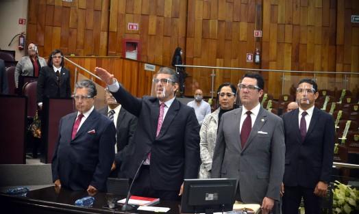 Con inversión extranjera superior a la de 2019, un fuerte respaldo a emprendedores y promoción de una gran diversidad de productos y servicios, Veracruz mantiene su crecimiento, afirmó el titular de la Secretaría de Desarrollo Económico y Portuario (Sedecop) del estado de Veracruz, Enrique de Jesús Nachón García, en su comparecencia con motivo del Segundo Informe de Gobierno.