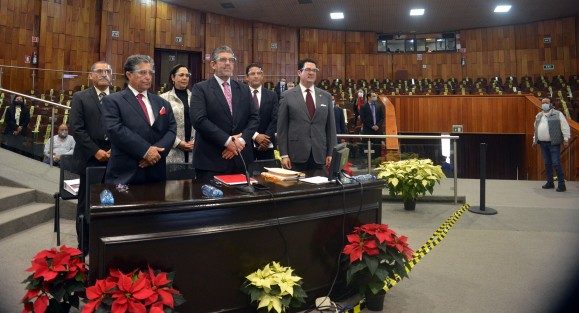 Con inversión extranjera superior a la de 2019, un fuerte respaldo a emprendedores y promoción de una gran diversidad de productos y servicios, Veracruz mantiene su crecimiento, afirmó el titular de la Secretaría de Desarrollo Económico y Portuario (Sedecop) del estado de Veracruz, Enrique de Jesús Nachón García, en su comparecencia con motivo del Segundo Informe de Gobierno.