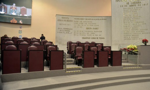Diputados locales sin dudas sobre la actividad de la SEDECOP durante el segundo año de administración del Gobernador Cuitláhuac García, optaron por no acudir a la comparecencia.   