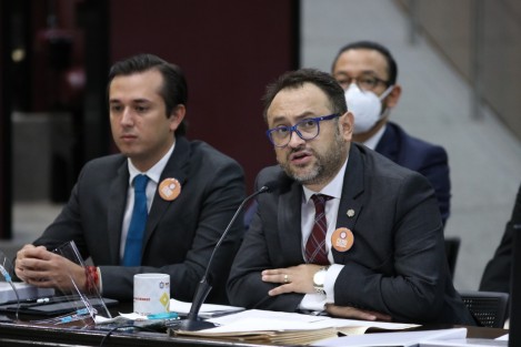 Este miércoles se llevó a cabo la comparecencia del secretario de Infraestructura y Obra Pública, Elio Hernández Gutiérrez, ante el Congreso local, como parte de la glosa del Segundo Informe de Gobierno del Gobernador Cuitláhuac García Jiménez.  