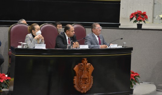 El secretario de Seguridad Pública, Hugo Gutiérrez Maldonado, compareció ante diputados locales, como parte de la Glosa del Segundo Informe de Gobierno. 