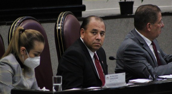 Como ocurre en toda sesión o comparecencia, algunos diputados no siguen los protocolos sanitarios. 
