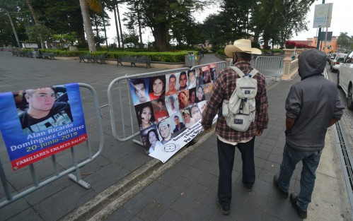 Los colectivos aprovecharon para denunciar que las labores para dar con sus familiares han sido lentas, al igual que en otros gobiernos.