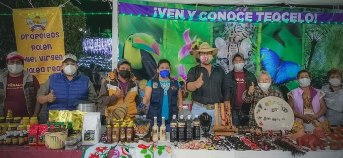 El H. Ayuntamiento de Teocelo que preside Mario Antonio Chama Díaz, representado por la Síndica Municipal, Zayra del Carmen Martínez Andrade, en coordinación con la Dirección de Turismo y Cultura a cargo de Julio César Casas Casas, continúan impulsando al comercio y promoviendo la cultura de la Tierra del Dios Tigre en el Estado de Veracruz, como parte del Programa Orgullo Veracruzano. 