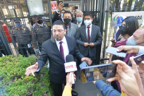 Sin embargo, posteriormente el diputado Juan Javier Gómez Cazarín, Presidente de la Junta de Coordinación Política, salió a calmar los ánimos e informar que sí habría acceso, pero con orden.