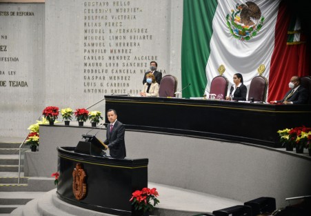 El gobernador Cuitláhuac García Jiménez durante su comparecencia ante el Congreso del Estado, con motivo del Segundo Informe de Gobierno, enfatizó uno de los mayores logros a dos años de gestión: disminuir 24.67 por ciento la incidencia delictiva en general y ubicar a Veracruz en el lugar 17 a nivel nacional en materia de homicidios dolosos. 