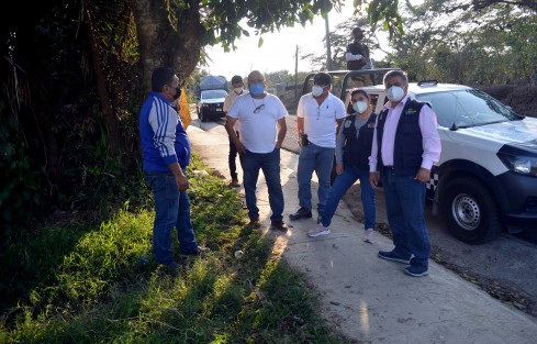 Posteriormente recorrió la calle Independencia Oriente, donde se proyecta una importante obra que se llevará a acabo de manera conjunta con ciudadanos de ese municipio. 