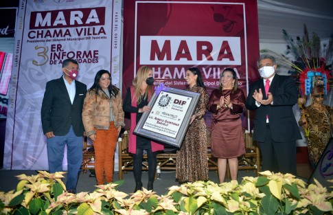 Al inicio de su informe, la Presidenta del DIF Municipal,  Mara Chama Villa  agradeció el apoyo en estos 1083 días desde el inicio de su gestión, reconoció el trabajo de cada una de las personas que se sumaron al esfuerzo de poder brindará beneficios a los que más lo necesitan y velar por el bienestar de las familias teocelanas cumpliendo una regla básica de valores, Ser cercano y humano a las necesidades de la población.