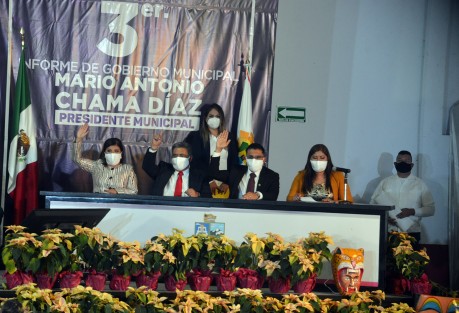  <em>Es de reconocerse, el trabajo de nuestra Sindica la maestra Zayra del Carmen Martínez Andrade, quien con responsabilidad ha dado seguimiento puntual a las comisiones propias de su encargo, así mismo ha participado en las sesiones de cabildo convocadas. 