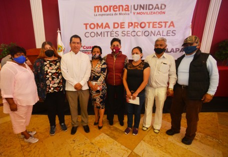 Gonzalo Vicencio Flores, en su función de delegado presidente de Morena en Veracruz, tomó protesta a los 254 comités seccionales, destacando la participación de la contadora Michelle Servín González y Artemio Rosado Ortiz, quienes encabezarán los trabajos del partido en Xalapa con rumbo al próximo proceso electoral. 