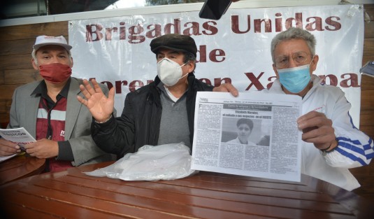 Mientras en el Café Parroquia,la ex-sindica única, Ivone Cisneros cafeteaba en horas de trabajo con la regidora VI, María Consuelo Niembro, en la mesa adjunta, integrantes de Morena mostraban inconformidad ante la posible  inclusión de Elizabeth Morales a dicho partido. 
