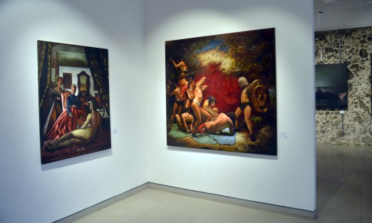 Hasta el 17 de enero se encontrará la exposición <em>Historia en pausa</em> de Gustavo Rico Navarro en la galería Alva de Canal lo cual por la pandemia se encuentra abierta  abierta de lunes a viernes en horario de 10:00 a 20:00 hrs.