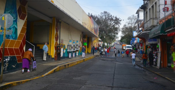 Desde temprano,el departamento de tránsito y vialidad instaló filtros para reducir movilidad en el centro de la capital. A pesar de esto se pudo apreciar a mucha gente caminando por negocios y calles del centro de la ciudad. 