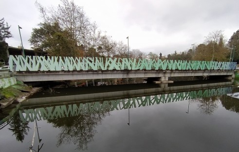Así luce en estos días el Paseo de los Lagos en Xalapa, sin paseantes y con no muy buena imagen, al igual que el llamado Lago de los Patos, sin patos. 