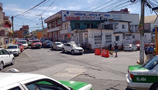 Lamentablemente a pesar de los filtros colocados  para reducir la movilidad en centro de capital del estado, muchas use pueden ver haciendo compras y deberes no esenciales, lo que deja claro que para ir al centro no se necesita auto.