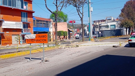 Sigue la construcción de pasos a desnivel sobre la avenida Ruiz Cortines y con esto los encharcamientos en tiempos de lluvia así las obras de relumbrón  de la actual administración.