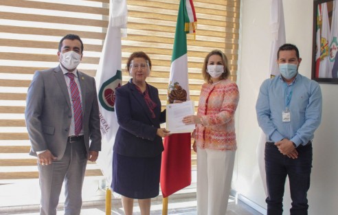  Licenciada en Derecho, Maestra en Ciencias Jurídicas y Sociales, Consejera del Consejo de la Judicatura, Carla Rodríguez González asume la Dirección de la Escuela Judicial del Estado de Veracruz.  