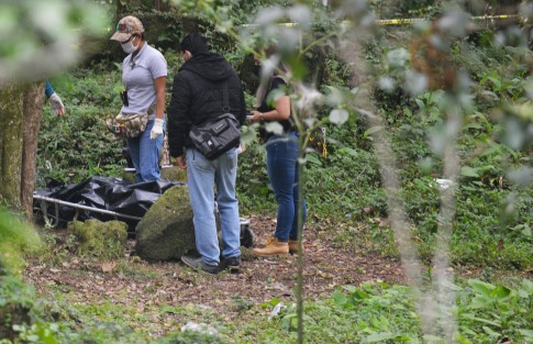 Esta área verde es utilizada para ejercicio y el paseo de mascotas, por lo que vecinos y deportistas del sitio esperan que ahora sí las autoridades  hagan algo al respecto. Personal de la SSP y de la Fiscalía acordonaron el sitio para realizar diligencias correspondiente.  