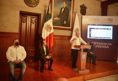 El Secretario Ejecutivo del Sistema Nacional de Seguridad Pública, Leonel Cota Montaño calificó como excelente y extraordinario el trabajo de Verónica Hernández Giadáns al frente de la Fiscalía General del Estado, pues se tiene detectado que desde su llegada al organismo, se ha registrado una reducción de la incidencia delictiva.