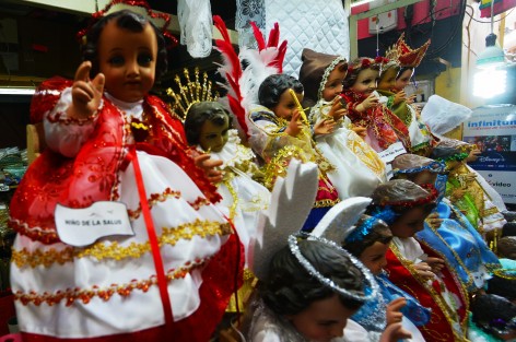 Con precios que van desde los 140 pesos y hasta 350, Novedades Lulú, Rosy y algunos más  esperan que con todas las medidas sanitarias sus clientes acudan al mercado Jáuregui a seguir con esta tradición.  