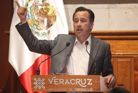  El mandatario estatal, Cuitláhuac García Jiménez, presentó la plataforma del Observatorio Veracruzano de Política Públicas, en el que se podrá acceder a información sobre las obras que realiza el Gobierno Estatal.