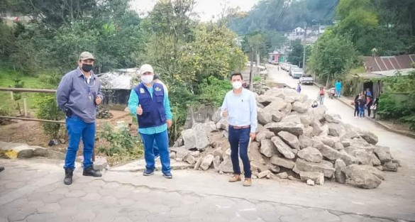 Con un rezago de más de 60 años sin ser realizada ninguna obra para resolver la situación, la administración municipal Hablemos Con Hechos, inició los trabajos de construcción de Canal para Drenaje Sanitario, lo que pondrá fin al problema sanitario de aguas residuales a cielo abierto.