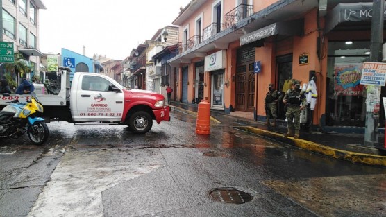 Desde el día de hoy  viernes y hasta el lunes 15 permanecerán cerradas las calles con el fin de restringir la movilidad en el primer cuadro de la capital, medida recomendada por la cuarta Alerta Preventiva por Coronavirus.  