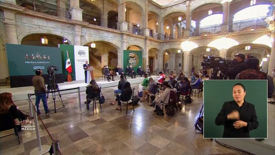 También se informó que el martes próximo llegarán 500 mil dosis de la vacuna de Pfizer, la que se continuará aplicando a personal de salud. El martes de la siguiente semana llegaría un nuevo cargamento de 500 mil dosis,  del cual <em>una parte es para terminar por completo de vacunar al personal médico y ya otra parte se va a utilizar para seguir con el plan de vacunación de los adultos mayores</em>.