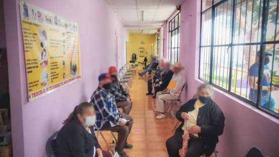 En el inicio de la Jornada de Vacunación contra el COVID-19, Teocelo fue uno de los primeros 22 municipios en el estado de Veracruz donde ya se lleva acabo la campaña para personas mayores de 60 años.
