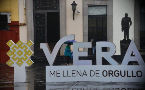 Ante el descenso de temperaturas que se registra en Xalapa por el Frente Frío 36, autoridades de Protección Civil, lanzaron un llamado a la población a tomar precauciones para evitar daños a su salud o enfermedades respiratorias.