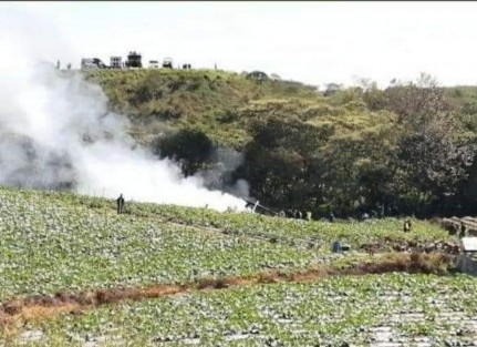  La Secretaría de la Defensa Nacional informó que aproximadamente a las 09:45 horas de este domingo, la aeronave LearJet 45 matrícula 3912 de la Fuerza Aérea Mexicana, sufrió un accidente al despegar del Aeropuerto Nacional El Lencero, en el municipio de Emiliano Zapata, Ver.; en este acontecimiento lamentablemente perdieron la vida 6 elementos militares.