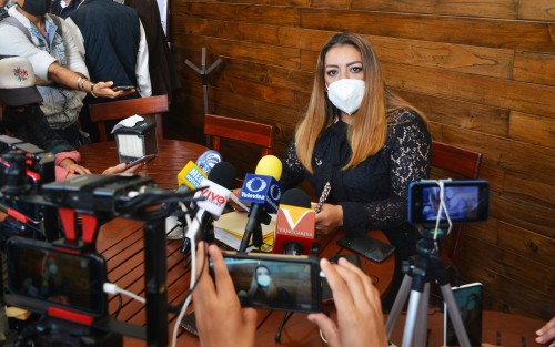 María Luisa Bernal, regidora XII del ayuntamiento de Xalapa, dio a conocer  la construcción Centro de asistencia social para niñas y adolescentes (mujeres), de 12 a 18 años, que estará ubicado en la colonia Lomas Verdes con una inversión de 7mdp con recursos del FORTAMUN 2021, aprobada por el Cabildo, en la sesión extraordinaria del 19 de febrero. 