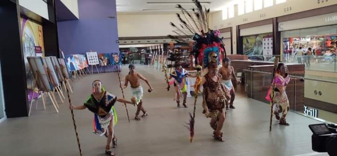 Con la Coordinación del Director de Turismo Julio César Casas Casas, el Municipio de Teocelo fue representado por el Ballet de Casa de Cultura que dirige el Profesor Francisco Landa Cambambia y por los artesanos de Bambú de Monte Blanco, Gaspar Tlaxcalteco García y Ramón Calte.