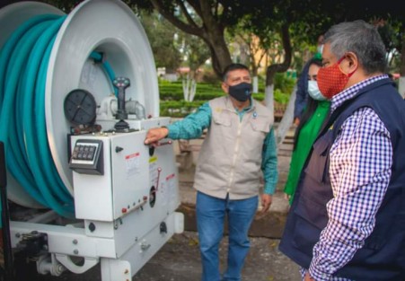 Con estas acciones la Administración Municipal Hablemos con Hechos, da seguimiento a las solicitudes de la población con el propósito de mejorar el funcionamiento de la red de drenaje sanitario en nuestro municipio. 