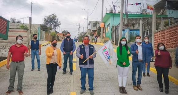 El Alcalde  Mario Antonio Chama Díaz en compañía de la Síndica Municipal Zayra del Carmen Martínez Andrade; la Presidenta del DIF Teocelo, Mara Chama Villa;  el Director de Obras, Alberto Lucas Marín; el comité de obra y vecinos, llevaron a cabo el corte de listón  inaugural de la Obra Rehabilitación de calle con concreto hidráulico, rehabilitación de drenaje sanitario y red de agua potable en la calle Guillermo Prieto en su primera etapa.

