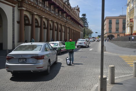 Topacio Citlalli Hernández Ramírez, exlíder de la Alianza Revolucionaria Institucional, exigió a la Secretaría de Educación de Veracruz que les sean devueltas a ella y a su hermana las plazas docente y administrativa que les fueron retiradas a raíz de su detención en el penal de Pacho Viejo.  