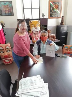 El Alcalde Mario Antonio Chama Díaz y la Secretaria del Ayuntamiento Trinidad Martínez Larios, responsable de la Junta Municipal de Reclutamiento, llevaron a cabo la revisión del registro de jóvenes del Servicio Militar Nacional; cotejo de inscritos y firma cartillas. 