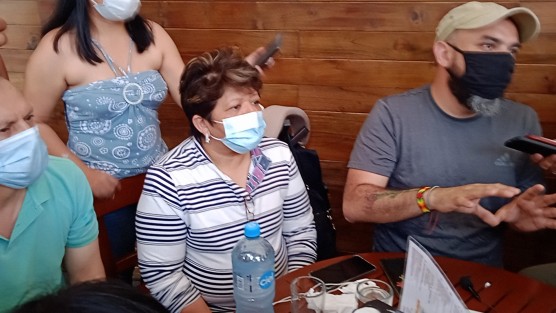 Rodrigo Cazares hijo de Eduardo “N”, vocero de concesionarios de Verificentros detenido ayer por manifestarse ante la SEDEMA, dijo que espera que en autoridades <em>quepa la prudencia</em> y lo liberen para que siga su proceso en libertad. 