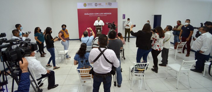 El titular de la Secretaría de Seguridad Pública (SSP), Hugo Gutiérrez Maldonado, informó sobre los resultados de la estrategia estatal de seguridad y el ultraje a la autoridad, la cual menciona,  es solo para los grupos delictivos que agreden con armas a los elementos de la corporación, no así para la población en general. 