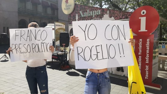 Nuevamente militantes del PRD se manifestaron en el Parque Benito Juárez para exigir justicia para Rogelio N. Dieron a conocer que no está impedido para ser candidato ya que <em>por sentido común</em>, no tiene antecedentes penales.