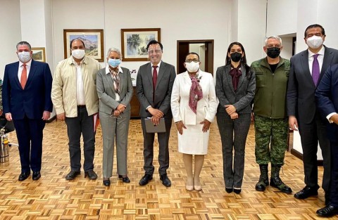 Desde el Gobierno del Estado de Veracruz reiteraron su compromiso de colaborar conjuntamente en las estrategias para construir una paz con base en la justicia, combate a la impunidad y generando el bienestar de las y los veracruzanos.