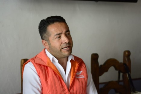 El candidato a la diputación federal por Xalapa rural  por el partido Movimiento Ciudadano, Miguel Ángel Castillo López, en conferencia de prensa habló de sus propuestas que beneficiarán a la población de la capital y comunidades, dijo que una de las propuestas fuertes es limpiar los ríos, cuidar nuestro medio ambiente, gestionar apoyos para que lleguen casa por casa.