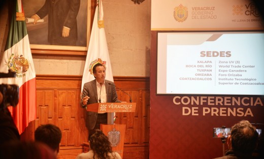 El gobernador Cuitláhuac García explicó que la Federación determinó aplicar la vacuna CanSino, de unidosis, al magisterio para no tener que repetir la logística planeada. <em>Todos hemos hecho algún sacrificio</em> en la pandemia, dijo al pedir al sector trasladarse por su cuenta a las sedes. 